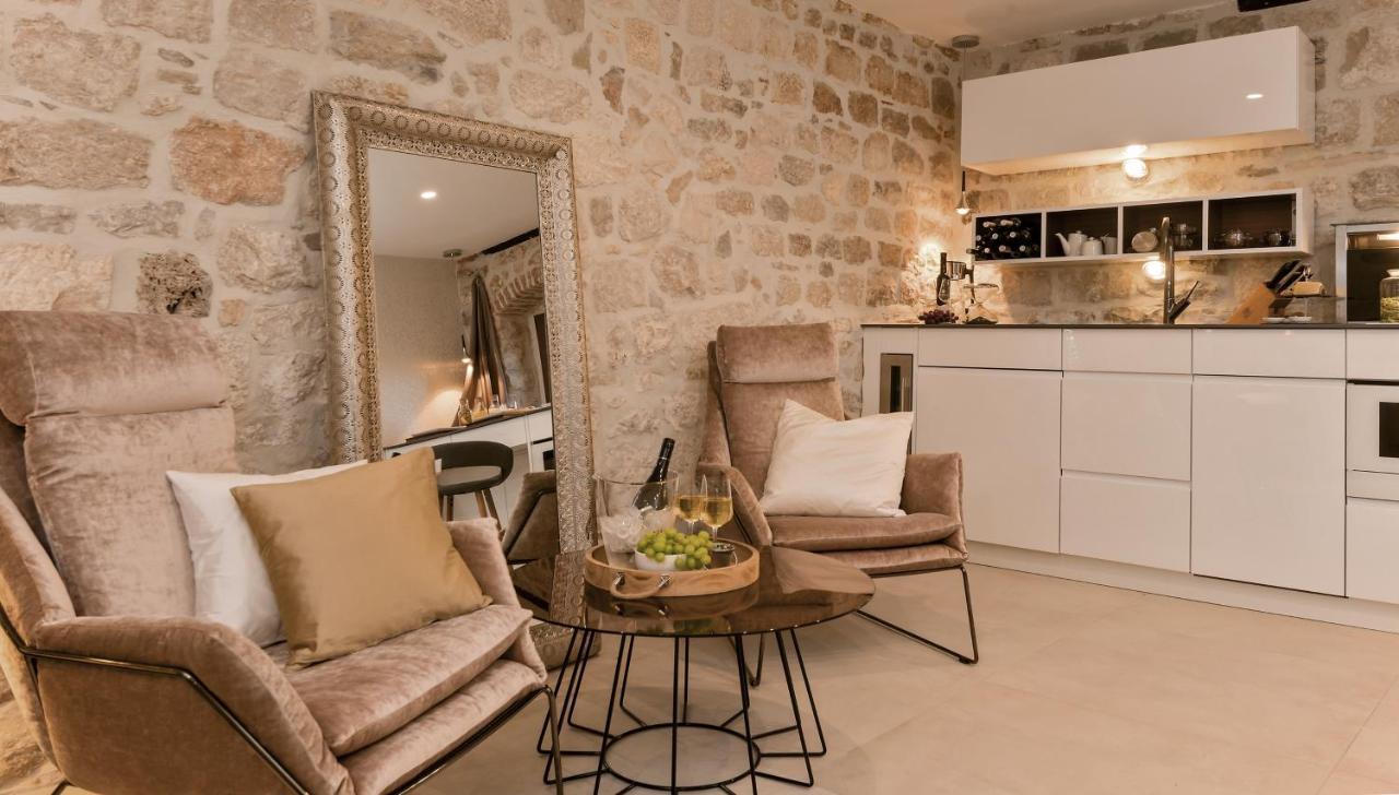 Luxury Studio Apartment Eminence Split In The Old Center Of Split On Pjaca Square Zewnętrze zdjęcie